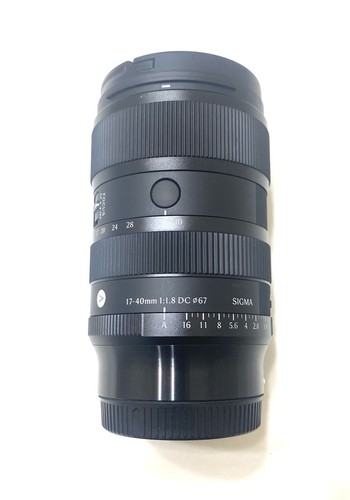 Sigma 40mm 8 dc art - f/1.8,